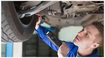 汽车侧漏油的原因及应对维修方法